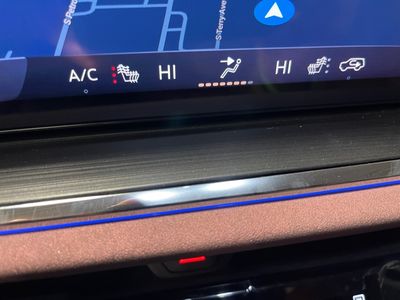 2025 Buick Envision — photo 11 view