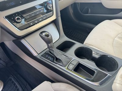 2015 Hyundai Sonata — photo 15 view