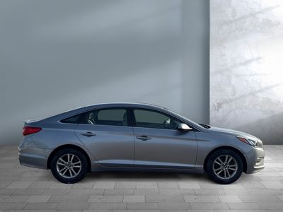 2015 Hyundai Sonata — photo 9 view