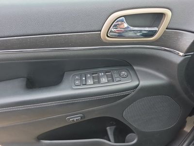 2016 Jeep Grand Cherokee - Photo 15