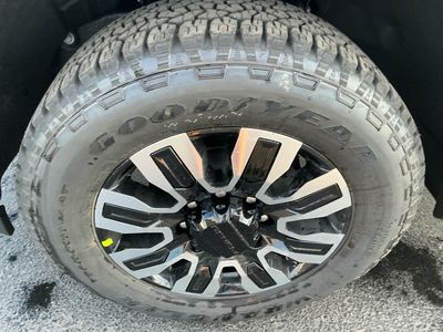 2026 GMC Sierra 2500HD — photo 10 view