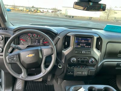 2025 Chevrolet Silverado 1500 — photo 13 view