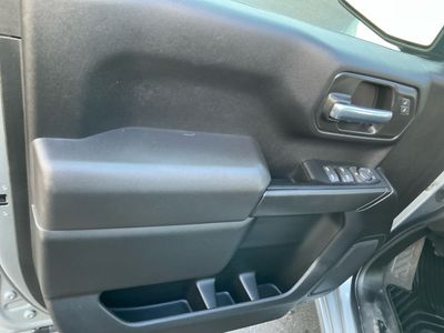 2025 Chevrolet Silverado 1500 — photo 10 view