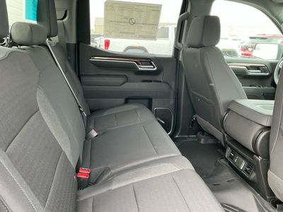 2026 Chevrolet Silverado 1500 - Photo 6