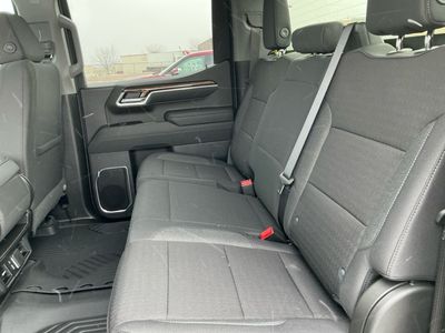 2026 Chevrolet Silverado 1500 - Photo 8
