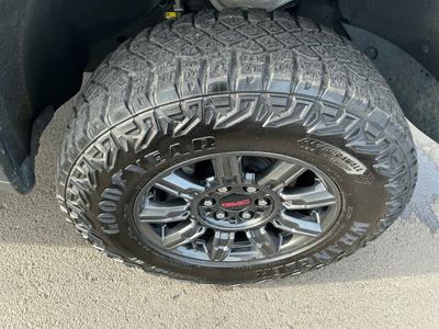 2024 GMC Sierra 1500 - Photo 9