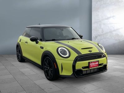 2024 MINI Hardtop 2 Door — front three-quarter view