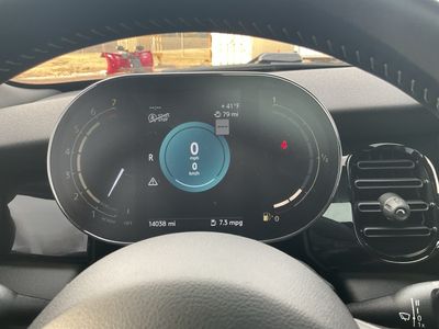 2024 MINI Hardtop 2 Door — photo 14 view