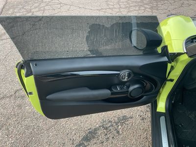 2024 MINI Hardtop 2 Door — photo 15 view