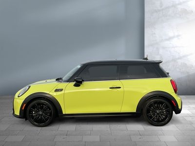 2024 MINI Hardtop 2 Door — detail view