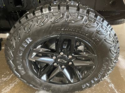 2026 Chevrolet Silverado 1500 — photo 12 view