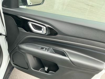 2026 Jeep Compass - Photo 12