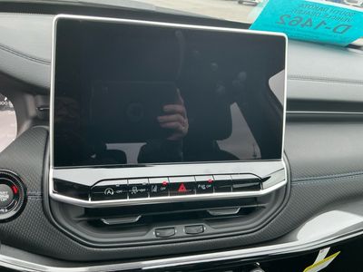 2026 Jeep Compass - Photo 13