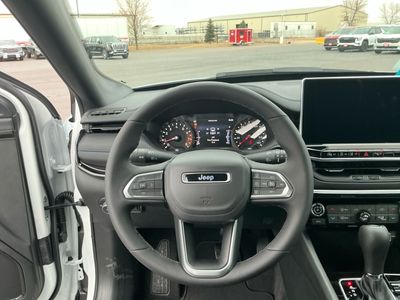 2026 Jeep Compass - Photo 8