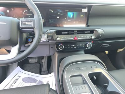 2026 Hyundai Palisade — engine compartment view