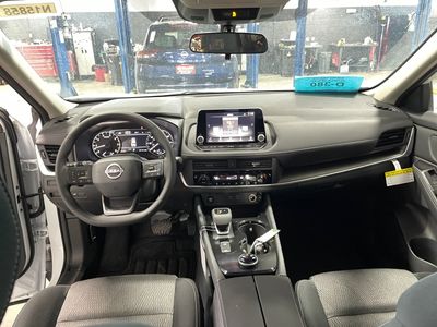 2026 Nissan Rogue - Photo 13
