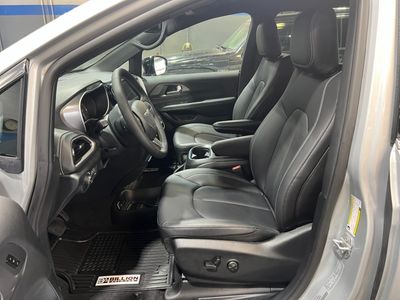 2026 Chrysler Pacifica - Photo 13