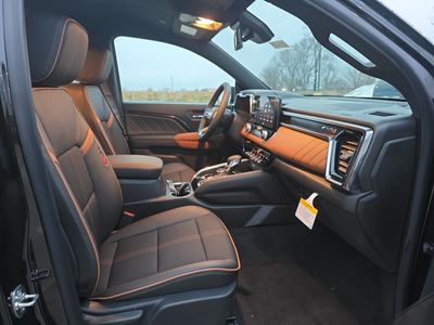 2026 GMC Canyon — photo 11 view