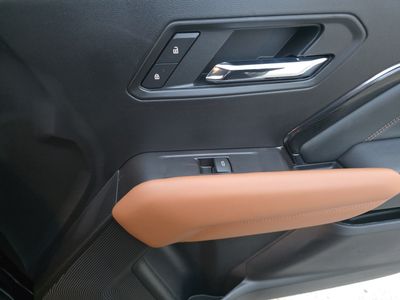 2026 GMC Canyon — photo 13 view
