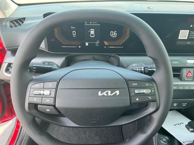 2025 Kia K4 - Photo 14