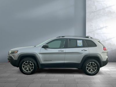 2020 Jeep Cherokee — detail view