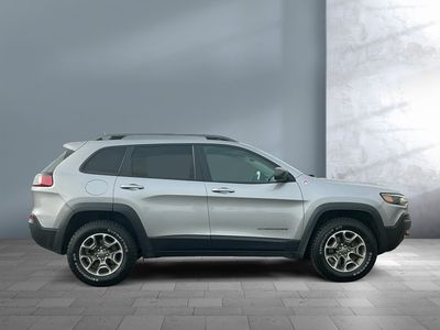 2020 Jeep Cherokee — engine compartment view