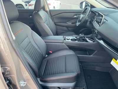 2026 Nissan Rogue — photo 11 view