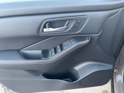 2026 Nissan Rogue — photo 12 view