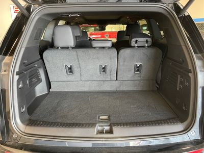 2025 GMC Acadia — photo 11 view