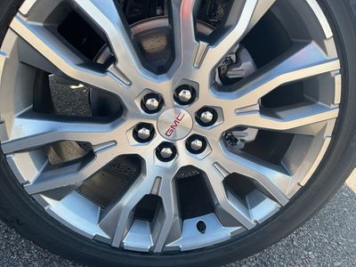 2025 GMC Acadia — photo 13 view