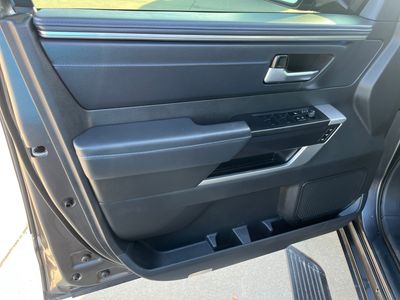 2024 Toyota Tundra 4WD — photo 14 view