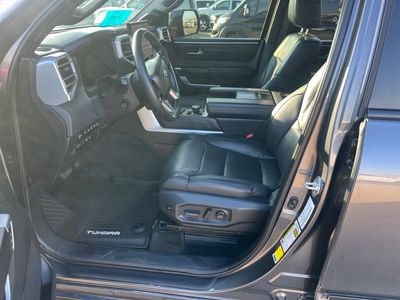 2024 Toyota Tundra 4WD — photo 10 view