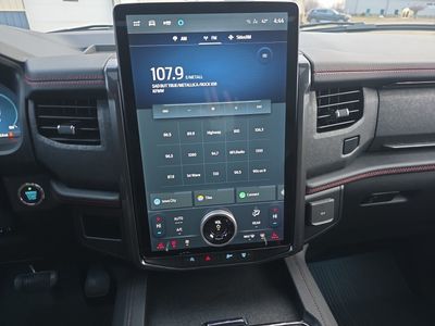 2024 Ford Expedition Max — photo 8 view