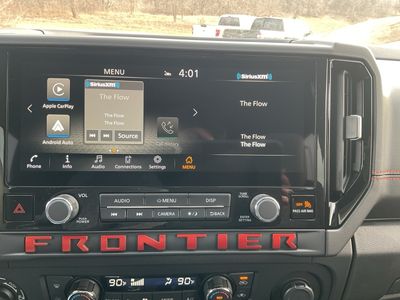 2026 Nissan Frontier — photo 10 view