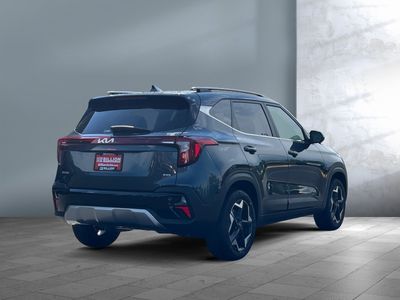 2026 Kia Seltos — rear three-quarter view