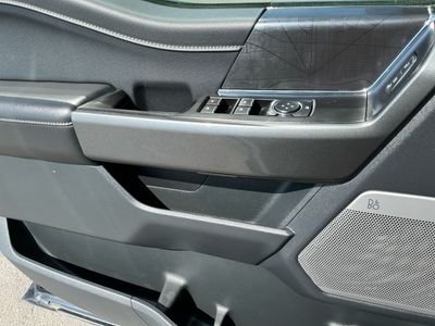 2023 Ford F-150 — photo 11 view
