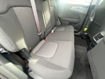 2025 Kia Sportage Hybrid — photo 8 view