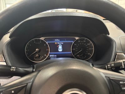 2024 Nissan Altima — photo 8 view