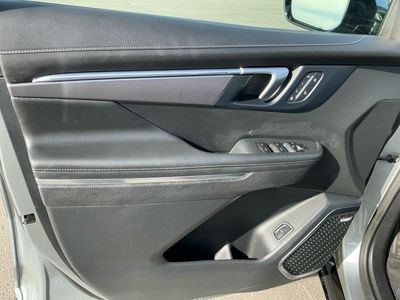 2026 Buick Enclave — photo 9 view