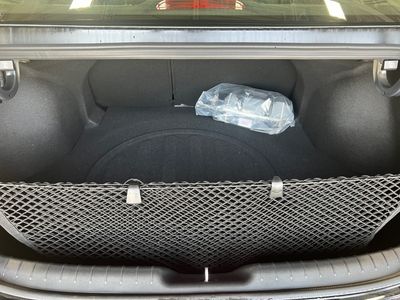 2025 Hyundai Elantra - Photo 13