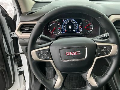 2023 GMC Acadia — photo 14 view