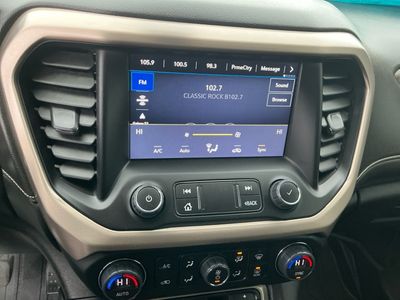 2023 GMC Acadia — photo 15 view
