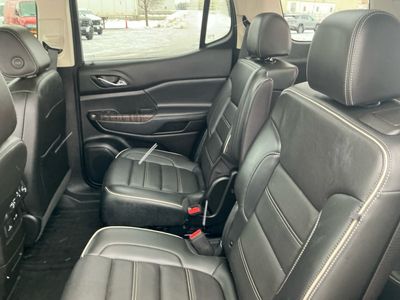 2023 GMC Acadia — photo 8 view