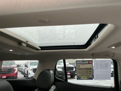 2023 GMC Acadia — photo 9 view
