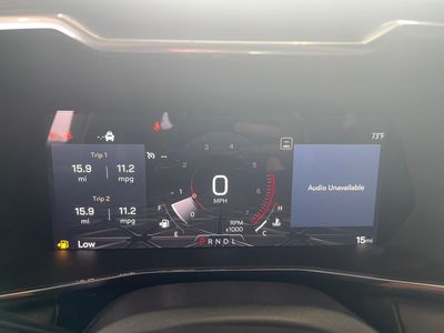 2025 GMC Canyon — photo 11 view