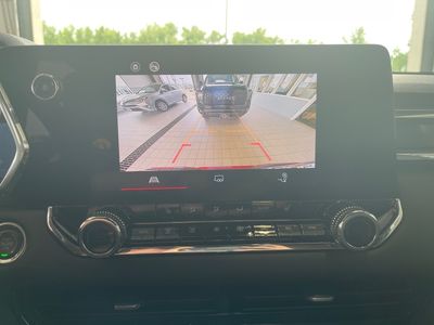 2025 GMC Canyon — photo 13 view