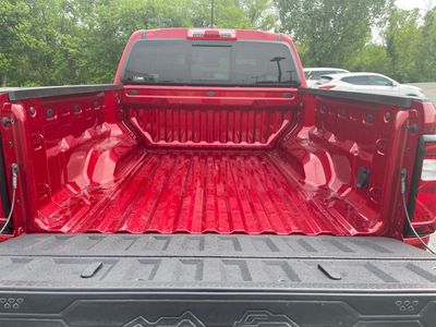 2025 GMC Canyon — photo 7 view