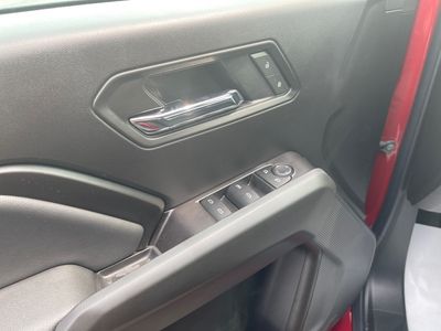 2025 GMC Canyon — photo 10 view