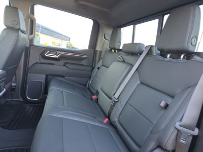 2026 Chevrolet Silverado 1500 — photo 11 view