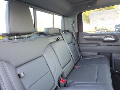 2026 Chevrolet Silverado 1500 — photo 13 view